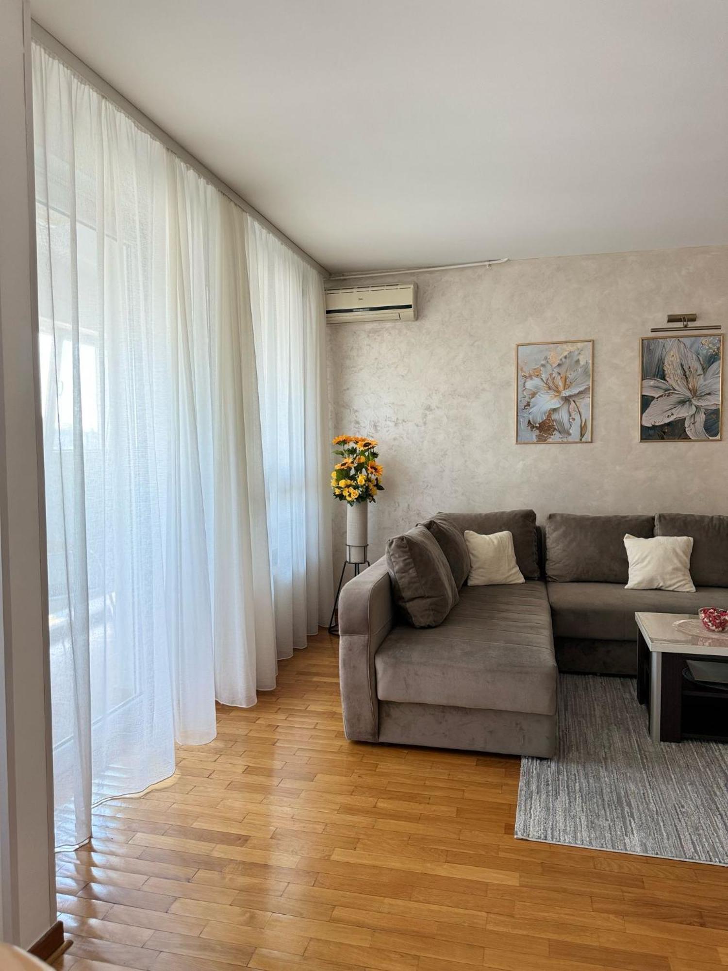 Manhattan Apartman Belvil Beograd Bagian luar foto