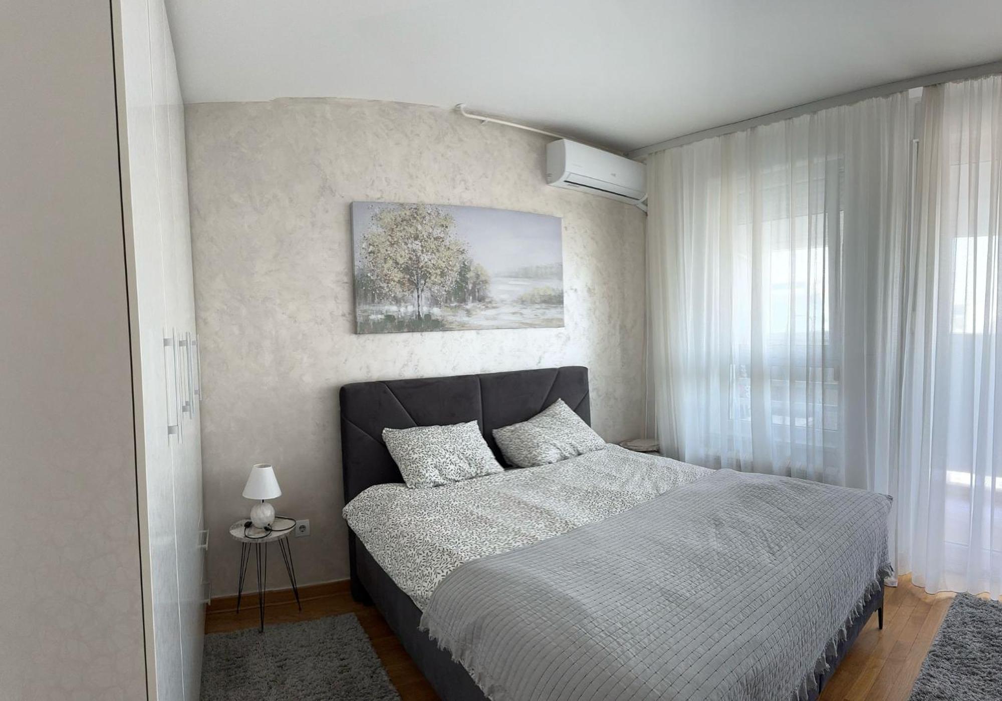 Manhattan Apartman Belvil Beograd Bagian luar foto