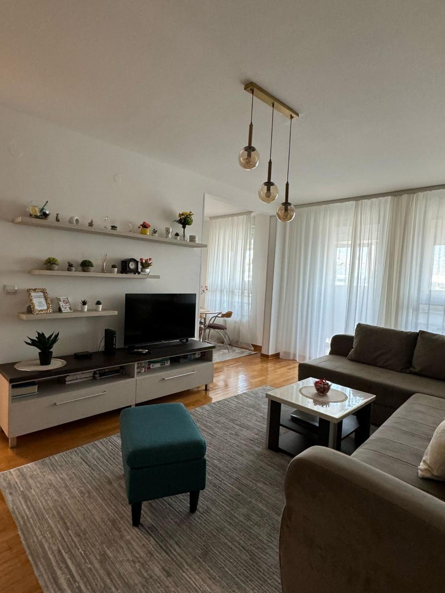 Manhattan Apartman Belvil Beograd Bagian luar foto